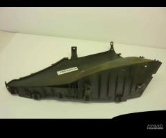 BMW C1 125 200 CARENA PLASTICA POGGIAPIEDI SINISTR