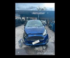 Ford Fiesta 1.5 sinistrato - 2015