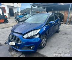 Ford Fiesta 1.5 sinistrato - 2015 - 5