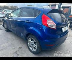 Ford Fiesta 1.5 sinistrato - 2015 - 8