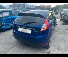 Ford Fiesta 1.5 sinistrato - 2015 - 12