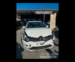 Renault Clio 1.2 sinistrato - 2017 - 1