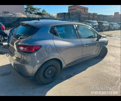 Renault Clio 1.2 sinistrato - 2016 - 2