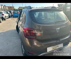 Dacia Sandero Stepway gpl sinistrato - 2020 - 19