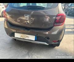 Dacia Sandero Stepway gpl sinistrato - 2020 - 20