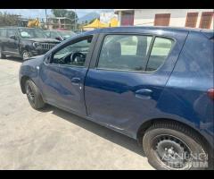 Dacia Sandero 1.0 sinistrato - 2018 - 15