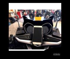 Supporto smartphone yamaha tmax 530 / 560 - 1