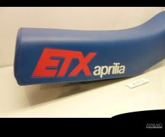 Aprilia ETX 125 84/86 sella originale nuova fondo