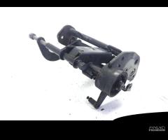 STAFFA SUPPORTO MOTORE BRACCIO OSCILLANTE APRILIA