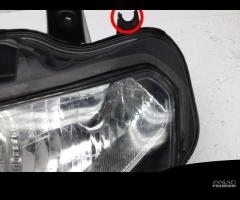 FARO FANALE ANTERIORE ATTACCO ROTTO SUZUKI GSX-R K