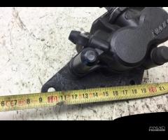 PINZA FRENO ANTERIORE - INTERASSE: 80 MM PIAGGIO M