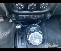 JEEP Wrangler rubicon manuale 200cv 2011 - 14