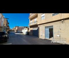 Unità immobiliare con 2 app + garage - 4