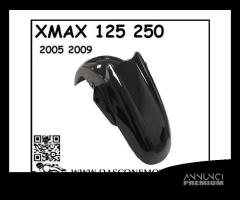 PARAFANGO ANTERIORE XMAX 125 / 250 cc NERO LUCIDO