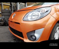 PARAURTI ANT. RENAULT TWINGO «II» (2008) - 5