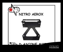 PORTATARGA NERO PER MBK NITRO YAMAHA AEROX - 1