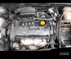 COMPRESSORE A/C OPEL ASTRA «H» (2005) - 1