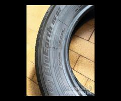 Gomme 215/65 R17 99V Yokohama - 5