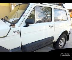 PORTA ANT. SX. LADA NIVA (2000)