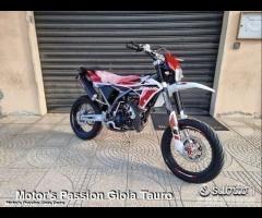 Fantic Motard 50 XM PERFORMANCE 2 Tempi Bianca - 1