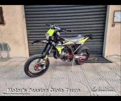 Fantic Motard 50 XM PERFORMANCE 2 Tempi Nera - 2