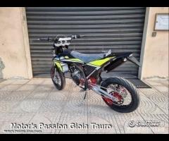 Fantic Motard 50 XM PERFORMANCE 2 Tempi Nera - 3