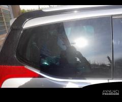 CRISTALLO FISSO PARAFANGO POST. DX. PEUGEOT 5008 «