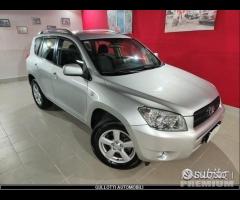 TOYOTA RAV4 2.2 D136 CV Luxury PROMOZIONE - 22