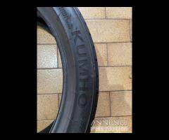 Kumho 205/40 R17 84Y