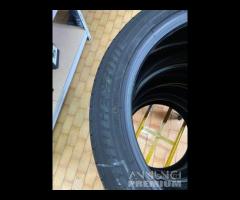 Bridgestone 235/45 R19 95H - 3