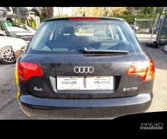 PORTELLO POST. AUDI A4 «8ED» AVANT (2005)