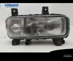 Faro ant dx MERCEDES ATEGO