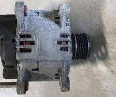 Alternatore usato Golf V ( 5 serie ) 1.9 - 2.0 TDI