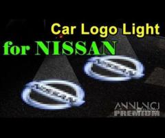 LUCI LED PROIETTORI LOGO Nissan PORTIERE Kit Luci - 10