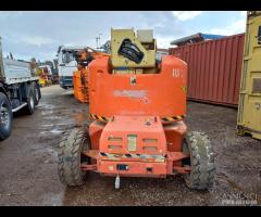 PIATTAFORMA AEREA SEMOVENTE JLG