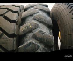 1 GOMME USATE ESTIVO 10.00 R 20 - TP581105