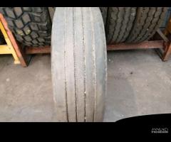 1 GOMME USATE ESTIVO 245/70 R 19.5 - TP890100