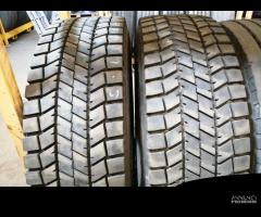 2 GOMME USATE ESTIVO 285/70 R 19.5 - TP77069