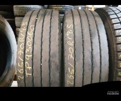 2 GOMME USATE ESTIVO 265/70 R 19.5 - TP930060