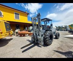 CARRELLO ELEVATORE MULETTO FUORISTRADA FIAT 25q