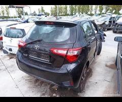 Ricambi TOYOTA YARIS 3° S (XP130/C) 1.5 BENZ - 2NR