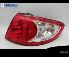 Fanale post dx HYUNDAI SANTA FE II (CM) '05