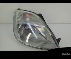 Faro ant dx FORD FIESTA V '02