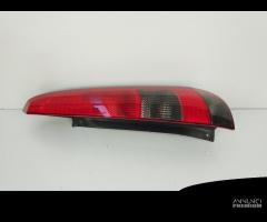 Fanale post dx FORD FIESTA V '02