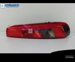 Fanale post dx FORD FIESTA V '02 - 1