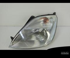 Faro ant sx FORD FIESTA V '02