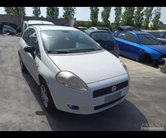 Ricambi usati FIAT GRANDE PUNTO 1.4 BENZ- 350A1000