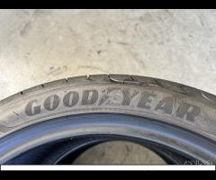 2 Gomme 275/35 R19 Goodyear estive RFT 80% residui - 4