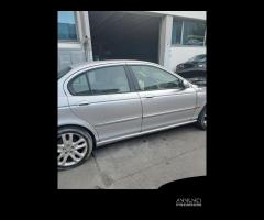 Ricambi Jaguar X Type 1° versione 2.5 Benzina 2003