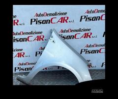 PARAFANGO ANTERIORE DX RENAULT CLIO 2007